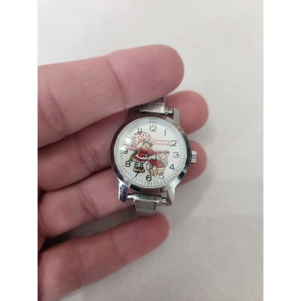 Vintage Strawberry Shortcake Watch and Pin Set Bradley Time Division - Picture 6 of 10